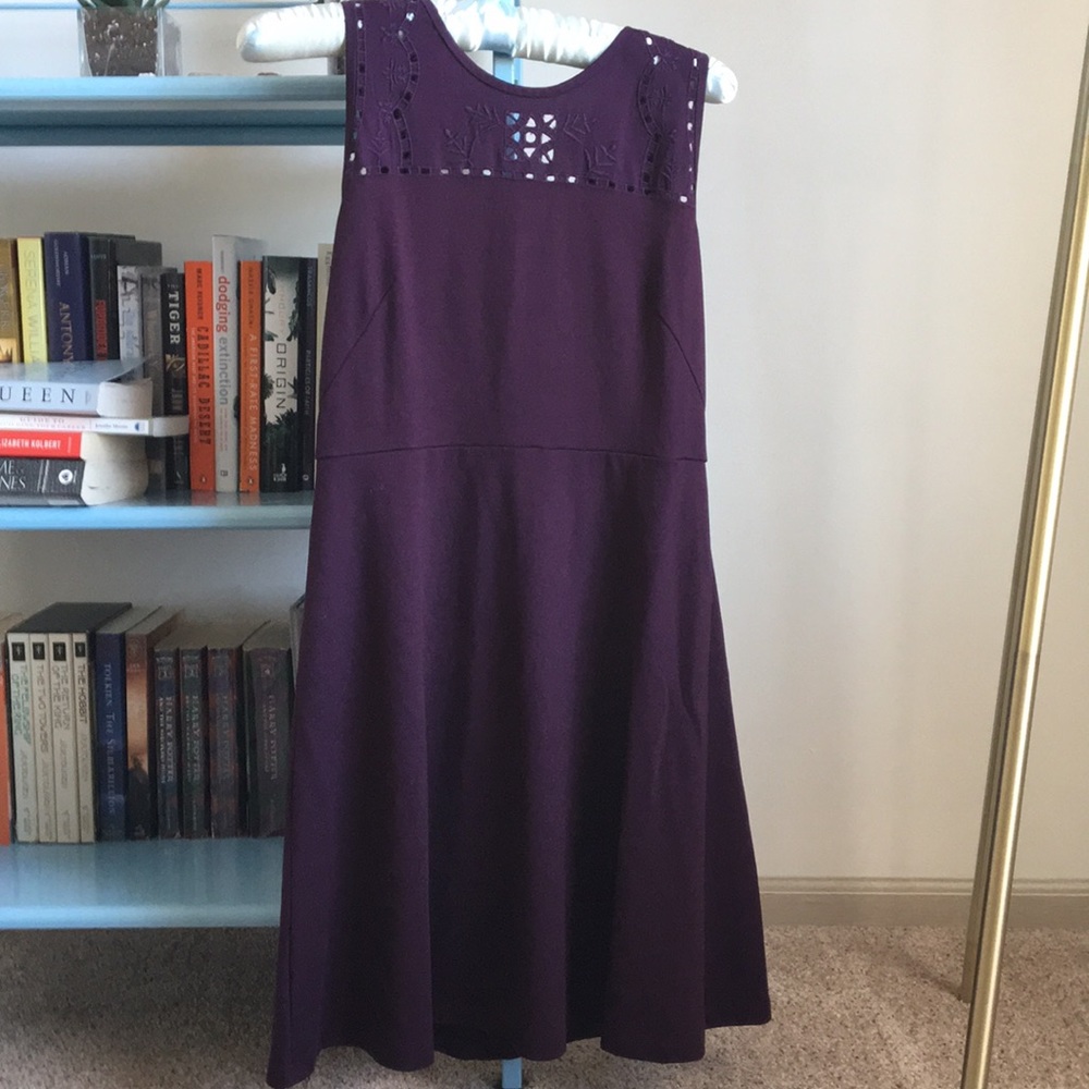 A-line sleeveless dress